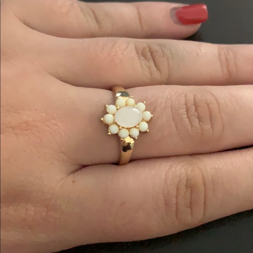 Gold flower ring